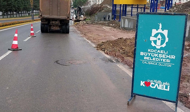 Yeni yapılan Gölcük Devlet Hastanesi’ne ulaşımı kolaylaştırmak, trafik düzeni ve