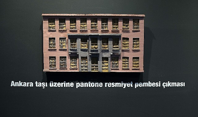 Çankaya Belediyesi Fikret Otyam Sanat Merkezi, "Güzel Ankara" sergisine ev