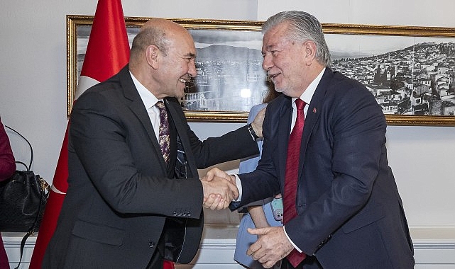 İzmir Büyükşehir Belediye Başkanı Tunç Soyer, Buca’da İzmir Esnaf ve