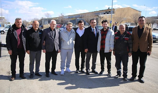 Vatandaşların yoğun ilgisiyle temaslarını sürdüren Belediye Başkanı Savaş Kalaycı: "Günlerdir