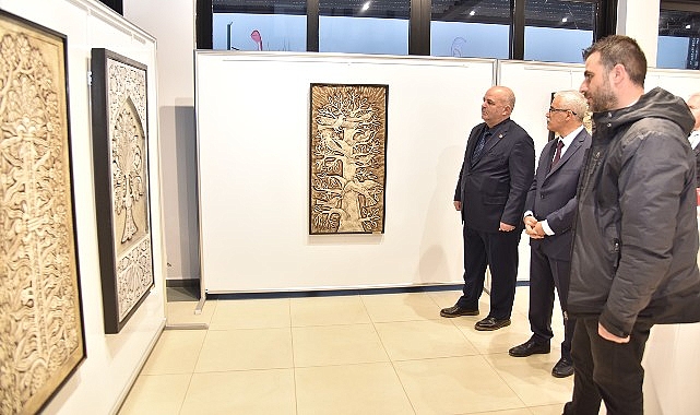 Kartepe Belediyesi Sanat Evi’nde Ahmet Kemal Saral’ın kişisel karma sergisi