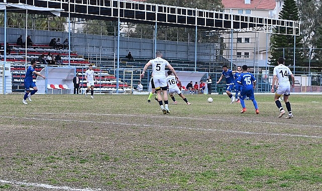 Süper Amatör Lig'de mücadele eden Kemer Belediye Spor, sahasında ağırladığı