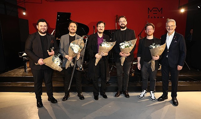 Nilüfer Belediyesi’nin düzenlediği Caz Konserlerinin ikinci gününde Mehmet Ali Sanlıkol