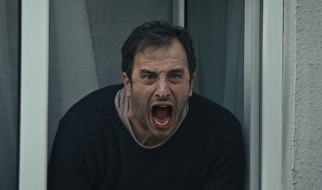 Netflix, Berkun Oya imzalı yeni mini dizi Kuvvetli Bir Alkış’ın