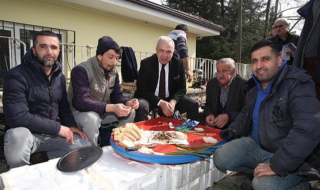 Nilüfer Belediye Başkan Adayı Şadi Özdemir, Esentepe Mahallesi’nde pazar ziyaretini