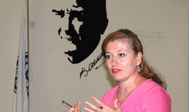 Ege Üniversitesi Güneş Enerjisi Enstitüsü öğretim üyesi Prof. Dr. Şule