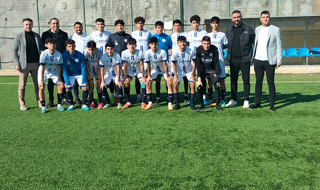 A Milli Futbol Takımı Yardımcı Antrenörü ve eski Milli futbolcu