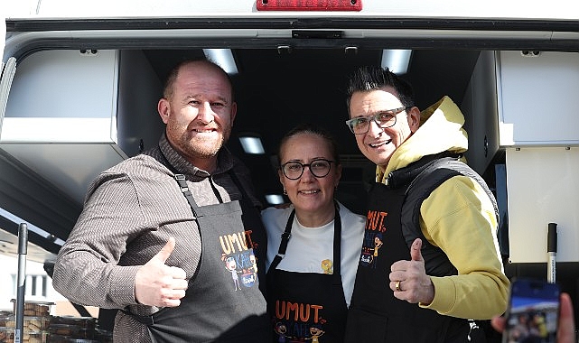 Kanserli Çocuklara Umut Vakfı’nın (KAÇUV) satış aracı ‘Umut Kafe’, Kupa