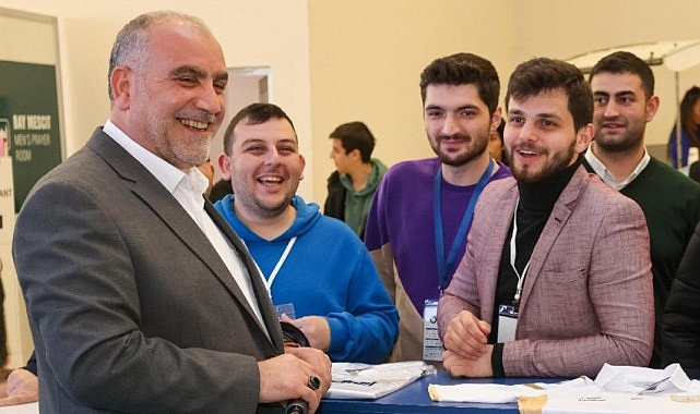 Canik’te gelenek bozulmadı. Canik Belediye Başkanı ve Cumhur İttifakı AK