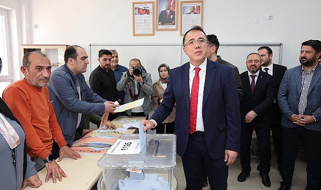 Savran, ailesi ile birlikte Güzelyurt Mahallesi’nde bulunan Şehit Semih Turgut