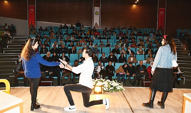 Harran Üniversitesi’nde kültürel ve sanat etkinlikleri kapsamında Mavi Sanat Topluluğu