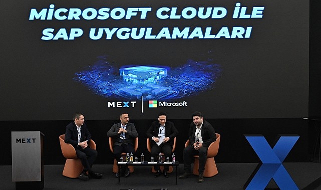 Microsoft Türkiye’nin MEXT Teknoloji Merkezi’nde düzenlediği etkinlikte Microsoft’un bulut uzmanları