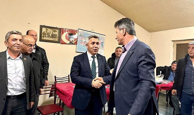 Seçim çalışmalarını mahalle mahalle gezerek sürdüren AK Parti Kandıra Belediye