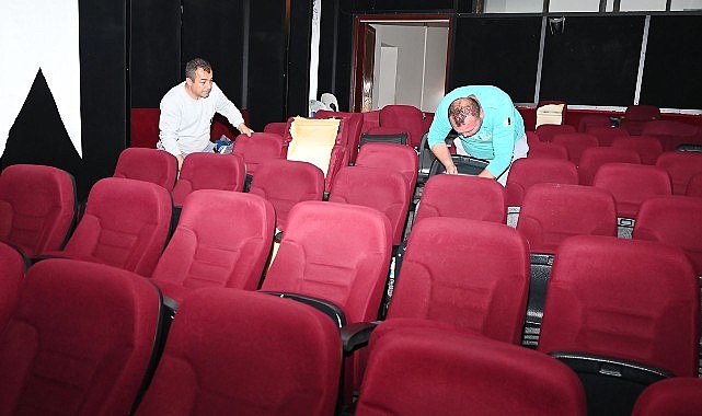 Kemer Belediye Başkanı Necati Topaloğlu’nun Kemer Belediyesi Kültür Salonu’nun hem