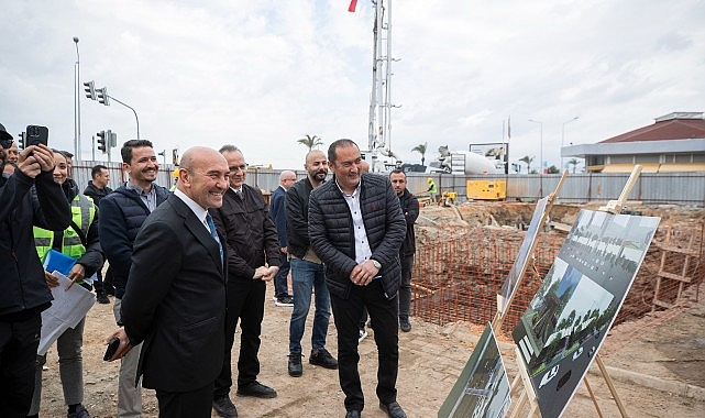 İzmir Büyükşehir Belediye Başkanı Tunç Soyer, Mustafa Kemal Sahil Bulvarı