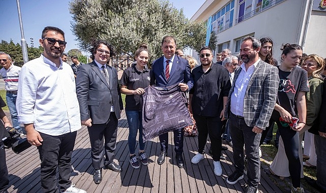 İzmir Büyükşehir Belediyesi ve Sakız Adası yerel yönetimlerinin iş birliği