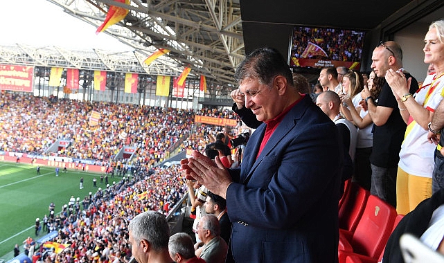 İzmir Büyükşehir Belediye Başkanı Dr. Cemil Tugay, Türkiye Futbol Federasyonu