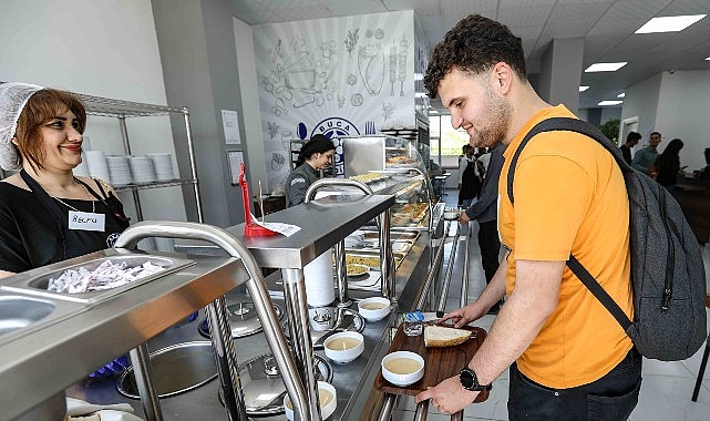 Buca Belediye Lokantası, öğrencilere ve dar gelirlilere can suyu oldu.