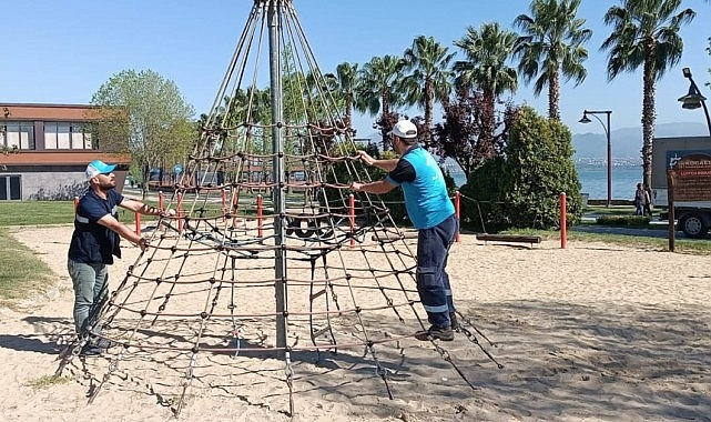 Büyükşehir ekipleri yaklaşan yaz aylarında çocukların hoşça vakit geçirecekleri parklarda