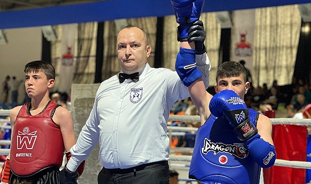 Canikli sporcular Türkiye Şampiyonası’nda çeyrek finale yükseldi.