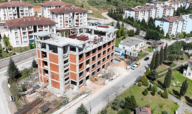 Büyükşehir’in Derince Sopalı Mahallesinde inşasına başladığı Cemevi, hızla inşa ediliyor