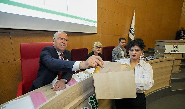 Meclis başkanvekilleri, encümen ve ihtisas komisyonları üyelerinin seçildiği 2024-2029 döneminin