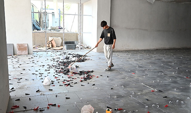 Kemer Belediye Başkanı Necati Topaloğlu'nun “Her mahalleye bir kapalı pazar