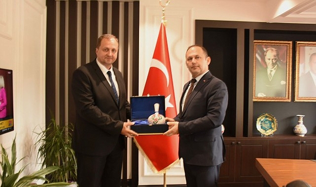 Ziyaretlerde kurumların kendi alanlarına giren çalışmalar hakkında istişarelerde bulunuldu.
