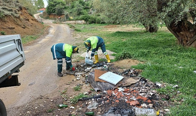 Keçiören Belediyesi tarafından yürütülen temizlik çalışmasıyla cam, plastik ve kâğıt