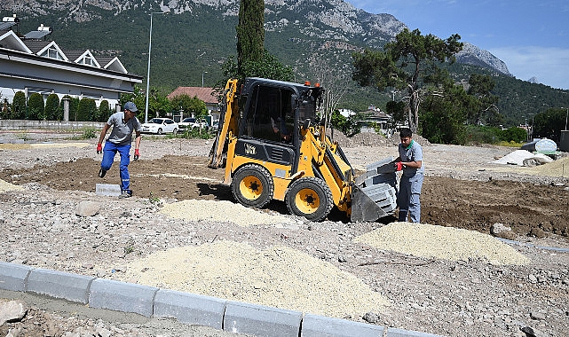 Daha yeşil bir Kemer için çalışmalarına aralıksız devam eden Kemer