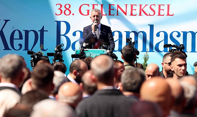 Kocaeli’nin farklı renklerini bir araya getiren Kocaeli Kent Bayramlaşması, sıcak