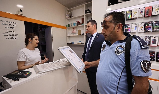Konak Belediyesi Zabıta Müdürlüğü ekipleri, Alsancak’ta işgaliye ve ruhsat denetimi
