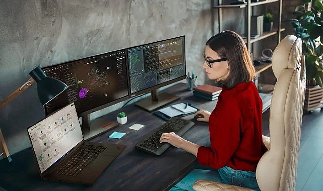 Lenovo™, karmaşık iş yüklerinin üstesinden gelmek için gerekli olağanüstü güç