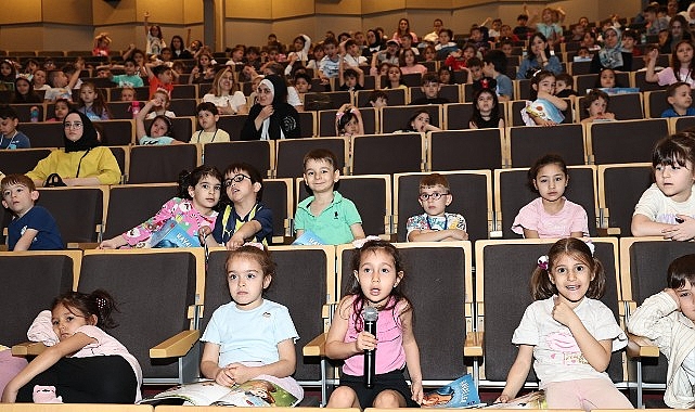 Nilüfer Belediyesi’nin ‘Çocuklara Kitap Söyleşileri’ etkinliğinde Yazar Deniz Alter, anaokulu