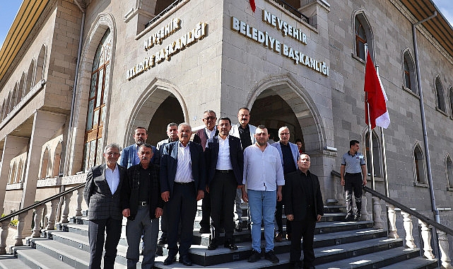 Esnaf ve Sanatkarlar Odaları Birliği Başkanı Mehmet Pınarbaşı, birliğe bağlı