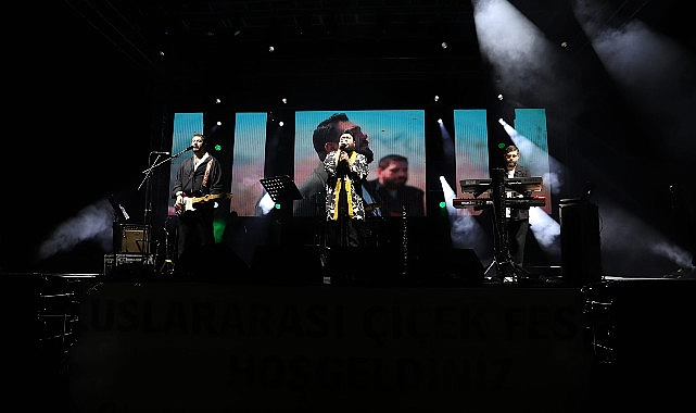 Bayındır Belediyesi tarafından bu yıl 25’ncisi düzenlenen Bayındır Uluslararası Çiçek