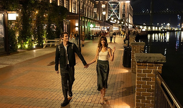 Anne Hattaway ve Nicholas Galitzine’in başrollerini paylaştığı film, 2 Mayıs’ta