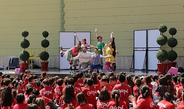 Zorlu Çocuk Tiyatrosu “Lunapark Gezegeni” oyunu ile 15-16 Nisan’da Hatay’a, 17-18