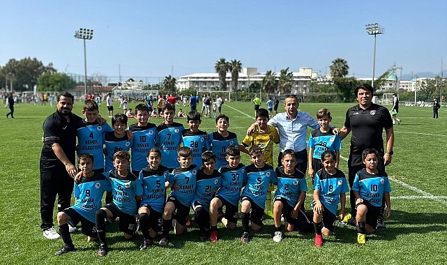 12. İnternasyonel Futbol Turnuvası Kemer’de başladı. Turnuvada U11 kategorisinde mücadele