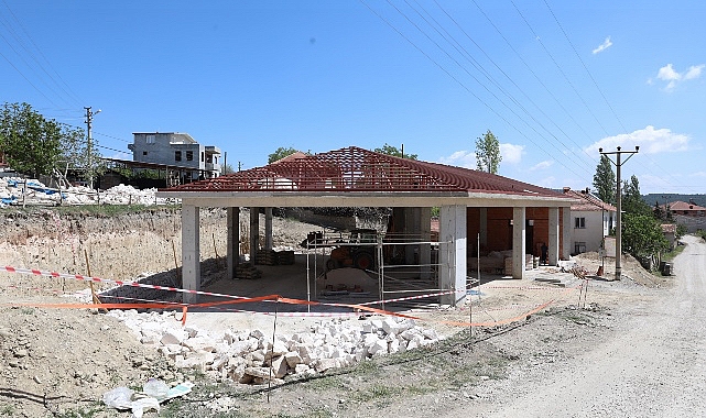 Antalya Büyükşehir Belediyesi, Korkuteli ilçesi Dereköy Mahallesi'ne vatandaşların uzun süredir