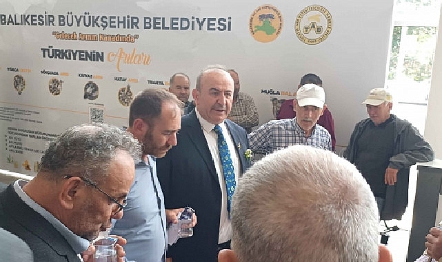 Balıkesir'de "Arı Varsa Hayat Var" Sloganıyla Dünya Arı Günü Kutlandı