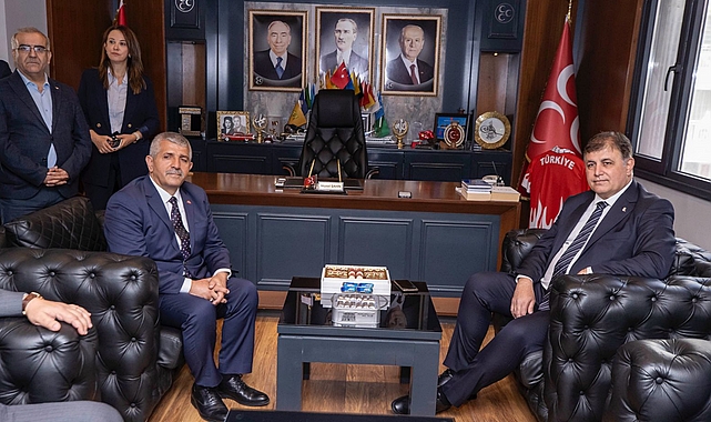 İzmir Büyükşehir Belediye Başkanı Dr. Cemil Tugay, MHP İzmir İl