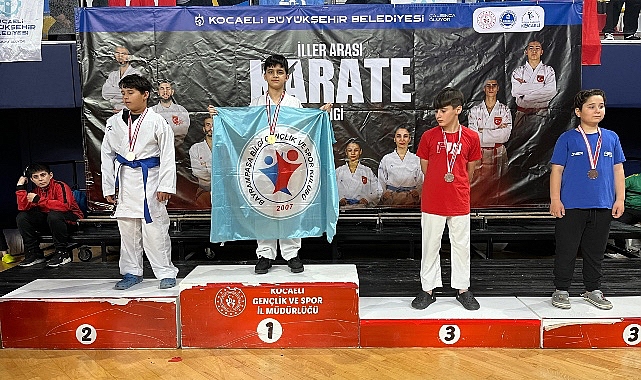 Bayrampaşa Belediyesi Bilgi Evi Spor Kulübü Karate Takımı’ndan Mehmet Akif
