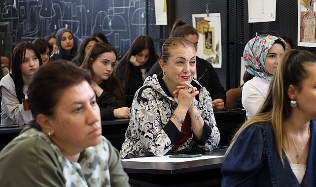 Büyükşehir, İstihdam Akademileri Moda Akademisi kapsamında ünlü modacı Cihan Nacar’ı