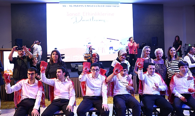 Kınaları yakılan Atakan, Ebubekir Faruk, Efekan, Seyfi, Umut ve Yiğit