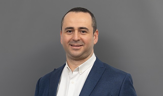 Champs, alanında uzman profesyonellerle kadrosunu güçlendirmeye devam ediyor. Yeni yapılanmaya