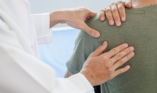 Parkinson hastalığı Türkiye’de yaklaşık 200 bin kişiyi etkiliyor. Parkinson hastalığının