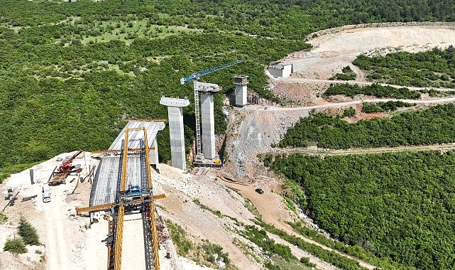 Büyükşehir, Dilovası Devlet Hastanesi’ne ulaşımı kolaylaştıracak bağlantı yolunda şu ana