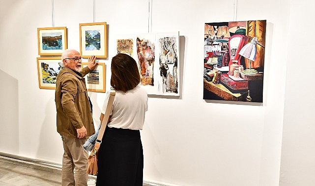 İzmir Büyükşehir Belediyesi Çetin Emeç Sanat Galerisi’nde küratörlüğünü Zehra Çiçek