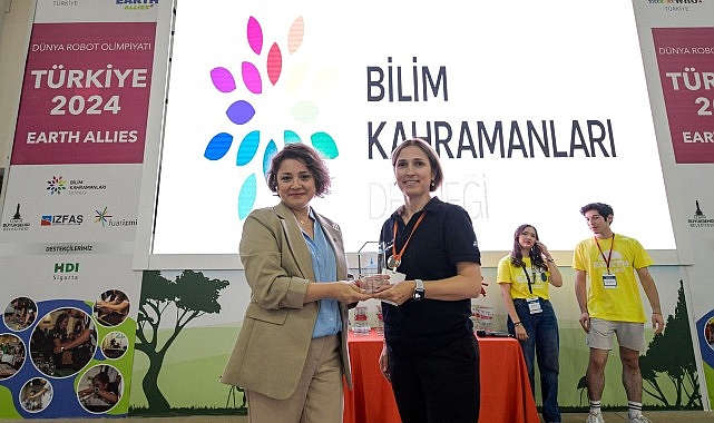 İzmir Büyükşehir Belediyesi ev sahipliğinde, İZFAŞ’ın destekleriyle Bilim Kahramanları Derneği